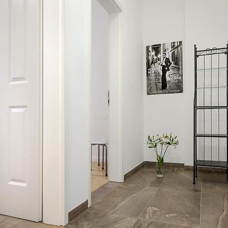 Newton-Appartement Mit 3 Schlafzimmern Berlin Extérieur photo