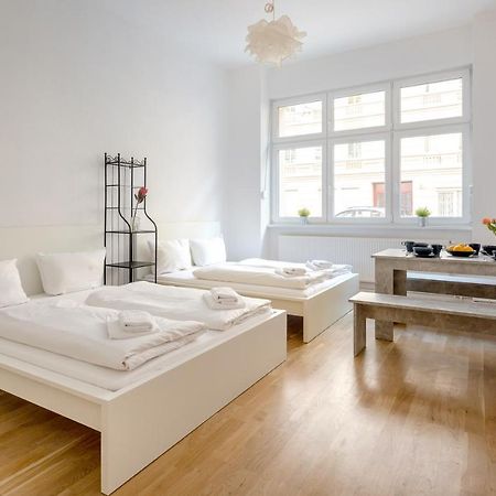 Newton-Appartement Mit 3 Schlafzimmern Berlin Extérieur photo