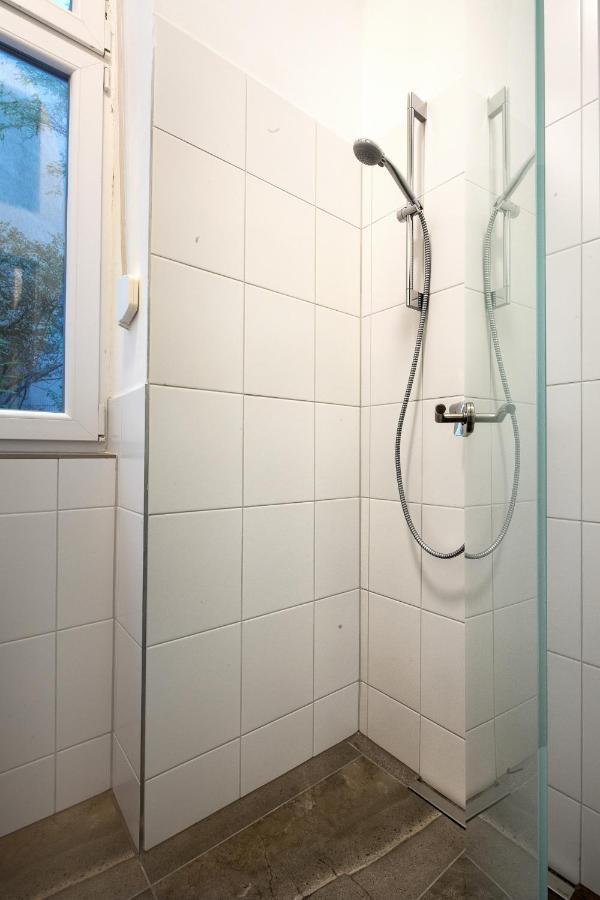 Newton-Appartement Mit 3 Schlafzimmern Berlin Extérieur photo