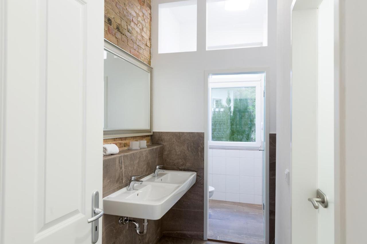 Newton-Appartement Mit 3 Schlafzimmern Berlin Extérieur photo
